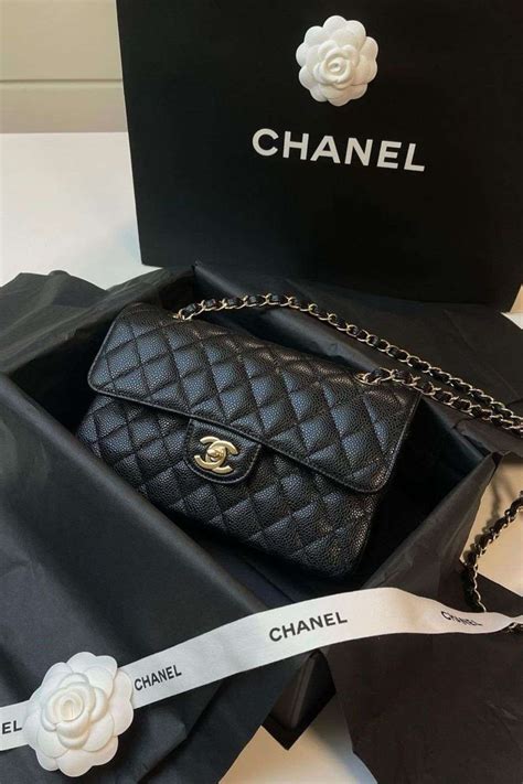 chanel classic flap caviar vs lambskin|Chanel Caviar or Lambskin: Which one i.